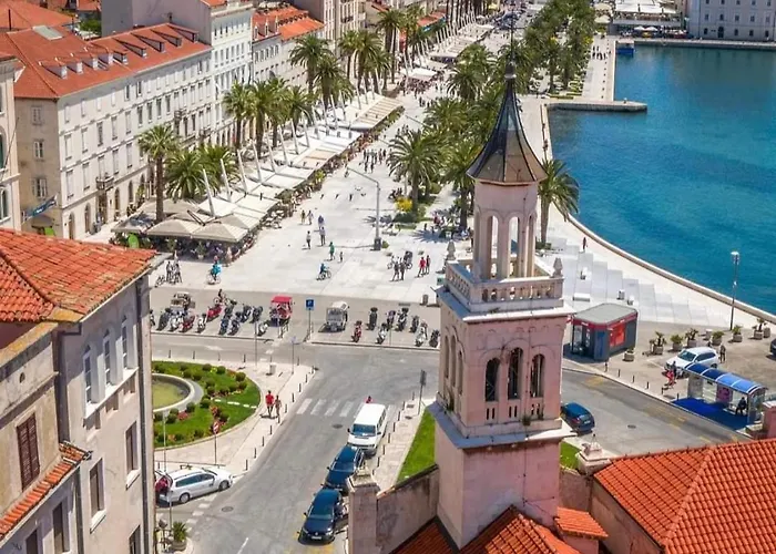 De Luxe Adriatic 1 & Adriatic 2 Apartment Split