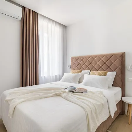 Apartments De Luxe Adriatic 1 & Adriatic 2