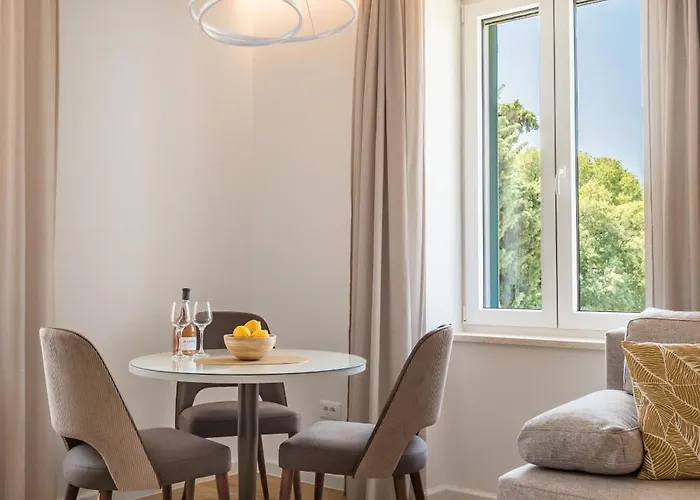 De Luxe Adriatic 1 & Adriatic 2 Апартаменты *