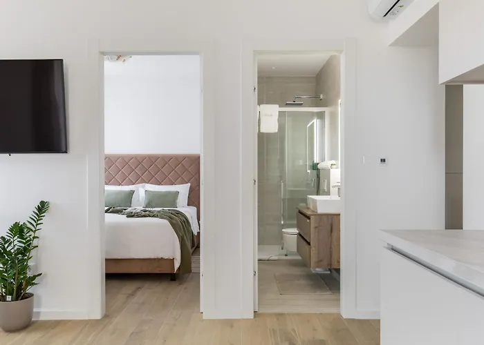 De Luxe Adriatic 1 & Adriatic 2 Апартаменты *