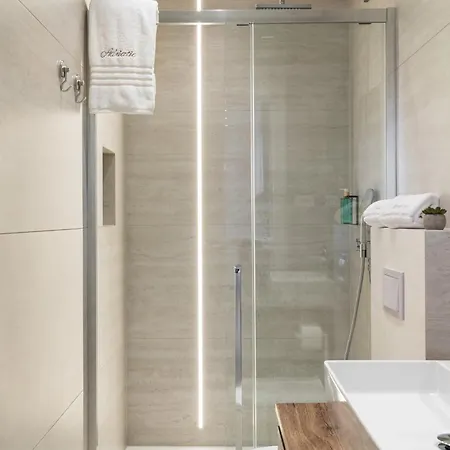 Apartamento Apartments De Luxe Adriatic 1 & Adriatic 2 Split