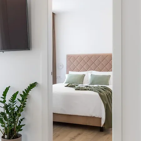 De Luxe Adriatic 1 & Adriatic 2 Apartment *